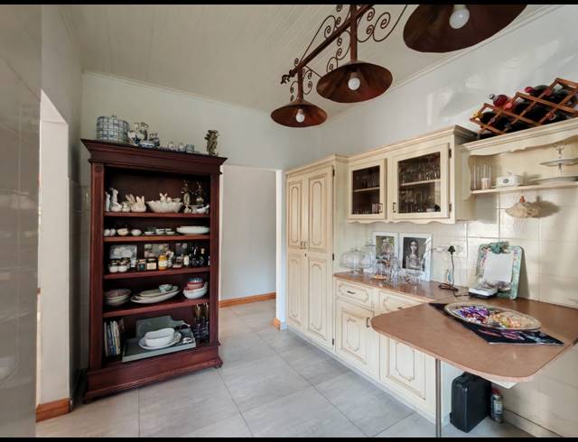 4 BEDROOM HOUSE FOR SALE IN THREE RIVERS EAST
